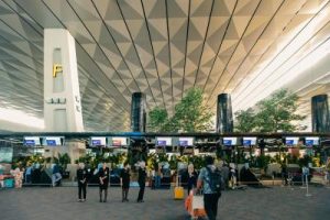 Diskon Tiket Pesawat Bikin Mudik Lebaran 2025 Meledak!  5,6 Juta Penumpang Membanjiri Langit Nusantara!