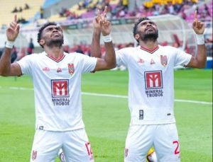 Gaji Fantastis Yakob dan Yance Sayuri di Malut United? Rahasia Terbongkar!