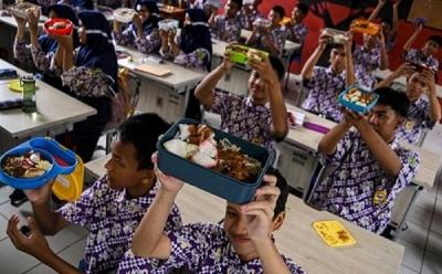 Kejutan Agustus! Prabowo Genjot Program Makan Gratis, Targetnya Bikin Melongo!
