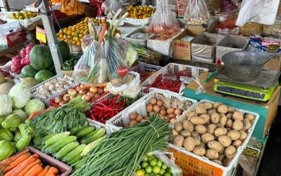 Harga Beras Meroket! Bawang Pedas Ikut Naik, Dompet Warga Menjerit?