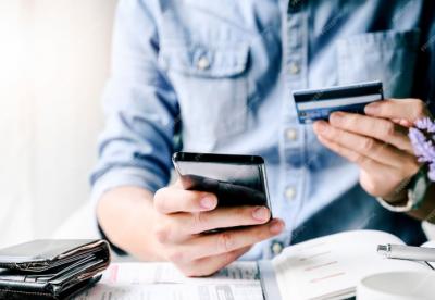 Gawat! Bunga Pinjol Terlalu Murah? Ini Dampak Mengerikan yang Mengintai!