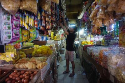 Terungkap! Ramalan Kelam Penjualan Ritel: Siap-Siap Dompet Menipis di 2025 & 2026?