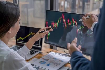 Terungkap! 10 Saham Ini Bikin Investor Kaya Mendadak di Tengah Pasar yang Lesu