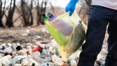 Terungkap! Strategi Rahasia Industri Konsumen Atasi Krisis Sampah Plastik