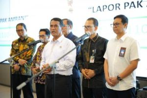 Pupuk Mahal? Petani Meradang? Laporkan Segera ke Nomor WA Ini!