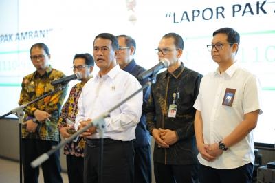 Pupuk Mahal? Petani Meradang? Laporkan Segera ke Nomor WA Ini!