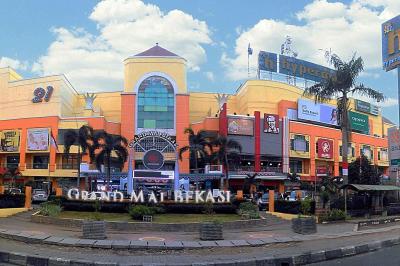 Grand Mall Bekasi Tutup Pintu: Siapa Dalang di Balik Konglomerasi Raksasa Ini?