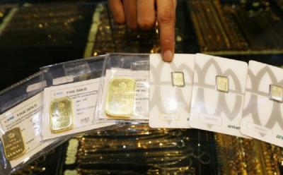 Harga Emas Antam Tahan Banting! Apa yang Terjadi di Balik Stagnasi Ini?