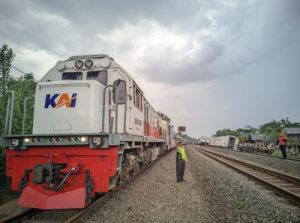 Geger! KA Purwojaya Mendadak Anjlok, Begini Nasib Ratusan Penumpang!