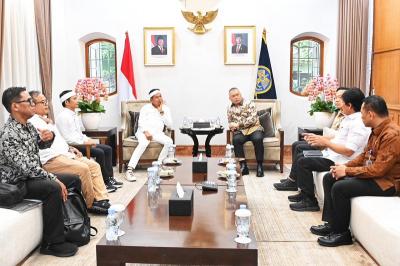 Jawa Barat Bergerak! Menhub dan Gubernur Bahas Mega Proyek Transportasi, Ada Apa?