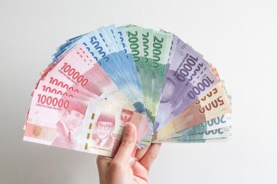 Rupiah Terkapar! Dolar AS Makin Perkasa, Ada Apa dengan Ekonomi Indonesia?