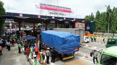 Terungkap! Jurus Ampuh Berantas Truk ODOL, Digitalisasi Jadi Kunci?
