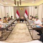 Dana Daerah Mengendap? Prabowo Turun Tangan, Mensesneg Dikerahkan!