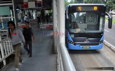 Gaji UMR Jakarta? Ini Cara Naik MRT, LRT, dan Transjakarta Gratis di Tahun 2025!