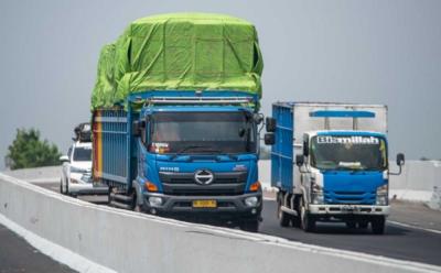Libur Akhir Tahun 2025: Logistik di Ujung Tanduk! Kebijakan Pembatasan Angkutan Barang Tanpa Jeda di Tol, Apa Dampaknya pada Rantai Pasok Nasional?