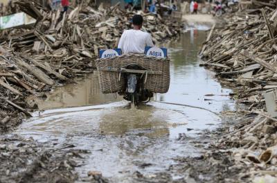 Terkuak! Skala Bencana Sumatera Mencekam, Mengapa Aceh Tamiang Jadi Titik Krusial Penyelamatan Ekonomi dan Kemanusiaan? Bantuan Mengalir Deras!