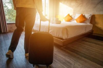 Pengusaha Hotel Menjerit! Okupansi Anjlok Hampir 5%, Industri Perhotelan Hadapi Tahun Terberat Sejak 2022? PHRI Beberkan Data Mengejutkan!