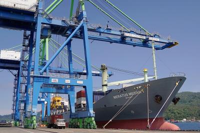 Terungkap! Pelindo Petikemas Ambil Langkah Berani: Gratiskan Seluruh Biaya Logistik Bantuan Bencana Aceh-Sumatra! Apa Dampaknya bagi Pemulihan Ekonomi Daerah?