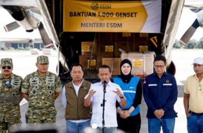 Darurat Ekonomi Sumatra! Pemerintah Gelontorkan Ribuan 'Penjaga Cahaya' di Tengah Puing Bencana: Akankah Mampu Bangkitkan Aktivitas Bisnis dan Jaga Denyut Nadi Perekonomian?