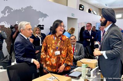 Geger Politik 2025: Dari Rumah Dijarah hingga Pamitnya Sang Bendahara Negara, Ini Drama di Balik Mundurnya Sri Mulyani!