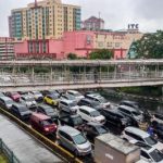 Dompet Aman, Produktivitas Terjaga! Terungkap Rahasia Pengguna Angkutan Umum Tetap Nyaman dan Efisien di Tengah Badai Hujan. Hindari Kerugian Tak Terduga!