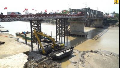 Banjir Lumpuhkan Akses Vital, Jembatan Krueng Tingkeum Aceh Dibangun Permanen! Kementerian PU Ungkap Strategi Dongkrak Ekonomi Lokal dan Distribusi Logistik, Kapan Dimulai?