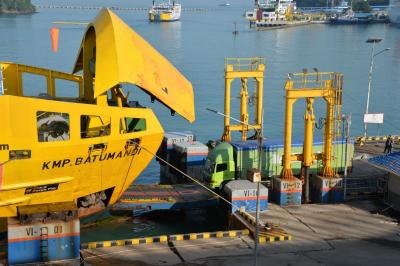 Bukan Sekadar Hujan Biasa! Cilegon Terendam, Akses Pelabuhan Ciwandan Lumpuh Total: ASDP Ambil Langkah Darurat Selamatkan Denyut Nadi Ekonomi Nasional Lewat Merak!