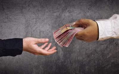 Rahasia Hitam Pinjol Tanpa Verifikasi Wajah Terkuak! OJK Peringatkan Bahaya Besar di Balik Kemudahan Instan – Jutaan Rupiah Melayang Jika Salah Langkah!