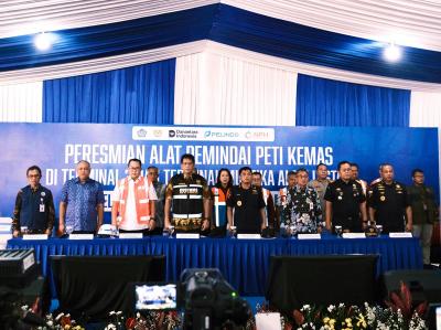 Guncangan Besar di Kemenkeu! Menteri Purbaya Siap Rombak Total Bea Cukai, Terkuak Besaran Gaji dan Tunjangan Pegawai yang Kini Jadi Sorotan Tajam Publik. Siapa Saja yang Terancam 'Dirumahkan'?