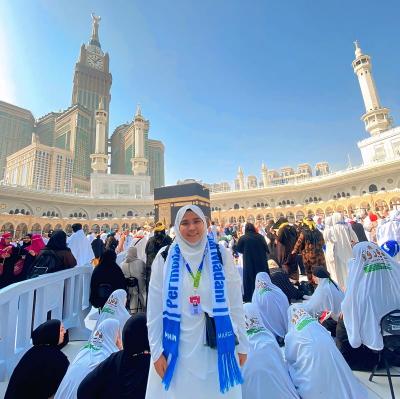 Heboh! Dari Mahasiswi Pekerja Keras Hingga Pimpin Ribuan Wanita Mandiri: Kisah Inspiratif AO PNM Mekaar yang Diganjar Apresiasi Wisata Religi!