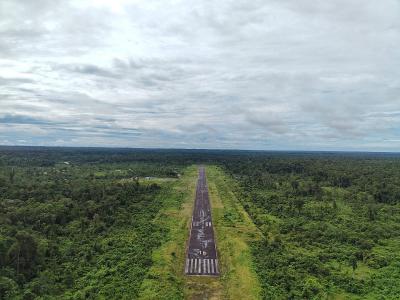 Geger! Langit Papua Mencekam, Kemenhub Ambil Langkah Drastis: Belasan Bandara Lumpuh Total Pasca Penembakan Pesawat! Apa Dampaknya Bagi Perekonomian dan Aksesibilitas Warga?