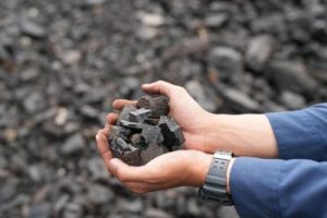 Mengejutkan! Ekspor Batu Bara Indonesia Ambles Rp409 Triliun Sepanjang 2025: Sinyal Krisis atau Peluang Baru?