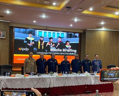 Polemik Alumni LPDP Memanas! Dirut LPDP Beri Peringatan Keras: 'Ingat, Beasiswa Anda dari Duit Pajak Rakyat!'