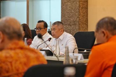 Terungkap! Jurus Revolusioner Menhub untuk Lebaran 2026: Bukan Sekadar Hindari Macet, Tapi Juga Dongkrak Roda Ekonomi Nasional!