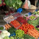 Dompet Teriak! Jelang Imlek dan Ramadhan 2026, Harga Beras & Minyak Goreng Meroket Tajam: Komoditas Lain Ikut Terbang, Siapa yang Paling Terdampak?