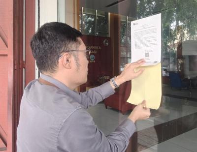 Guncangan di Jantung Ibu Kota! OJK Resmi Cabut Izin BPR Koperindo Jaya di Jakarta Pusat, Sinyal Apa Ini bagi Stabilitas Keuangan Nasional? Terungkap Penyebab Utama dan Langkah Tegas Pengawasan!