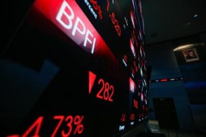 Guncangan Hebat di Bursa! IHSG Ambles Lebih dari 3%, Triliunan Rupiah Lenyap dalam Sekejap, Apa Pemicunya dan Bagaimana Nasib Investasi Anda?