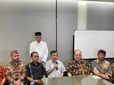 Defisit Anggaran Daerah Kian Mengkhawatirkan! Jusuf Kalla Gelar Pertemuan Darurat dengan Para Maestro Ekonomi, Sinyal Bahaya Apa yang Terungkap di Balik Kemajuan Nasional?