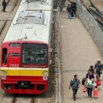 Fenomena Aneh Jelang Lebaran 2026: KRL Geber Ribuan Perjalanan, Tapi Penumpang Malah Anjlok Drastis! Ada Apa di Balik Strategi KAI Commuter?