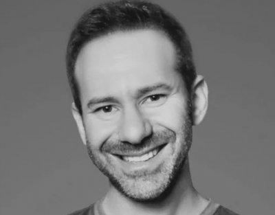 Terkuak! Miliarder OnlyFans Berpulang di Usia Muda, Tinggalkan Harta Rp79 Triliun dan Imperium Konten Dewasa Penuh Kontroversi yang Mengguncang Dunia Digital!