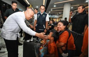 TERKUAK! Menhub Dudy Turun Langsung ke Banten, Pastikan Rantai Pasok Nasional Aman dan Mudik Lebaran 2026 Tanpa Hambatan. Apa Rahasia di Balik Kesiapan 3 Pelabuhan Vital Ini?