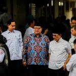 Menguak Kisah Try Sutrisno: Menko Airlangga Ungkap Peran Vital Sang Negarawan Saat Indonesia di Ujung Tanduk!