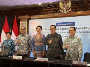 Badai Peringkat Global Hantam Perbankan RI? OJK Beri Jawaban Mengejutkan: Himbara Justru Cetak Rekor Fantastis!