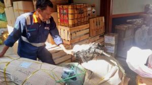 Jelang Lebaran 2026: Fenomena Ribuan Motor 'Terbang' Tanpa Pengemudi! Strategi Mudik Paling Cerdas Ini Hemat Waktu dan Tenaga, Untungnya Dobel!