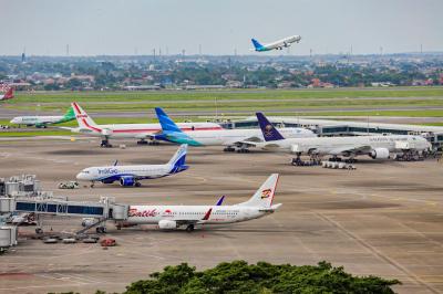 Peringatan Keras dari Langit! Maskapai Nasional Desak Kenaikan Harga Tiket Pesawat, Ungkap Biaya Operasional yang Mencekik Akibat Gejolak Global. Siapkah Kantong Anda Menghadapi Kenaikan Drastis?