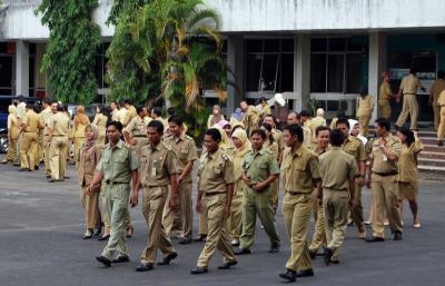Terungkap! Alasan Mendesak di Balik Kebijakan WFH 1 Hari Seminggu yang Akan Mengubah Pola Kerja dan Konsumsi BBM Nasional!