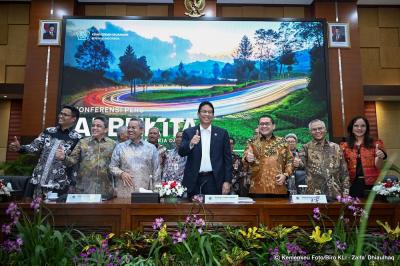 Terungkap! Meski Defisit APBN Tembus Rp135,7 Triliun, Menkeu Purbaya Ungkap Fakta Mengejutkan Soal Penerimaan Pajak yang Melonjak Drastis. Ada Apa?