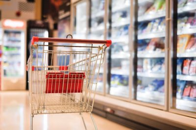 Alarm Merah Dunia Ritel: Pasokan Impor Tersendat, Akankah Belanja Lebaran 2026 Kehilangan Kilau dan Konsumen Kecewa Berat?