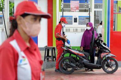 TERBONGKAR! Hanya BBM Nonsubsidi yang Harganya Melonjak, Pertalite dan Solar Tetap Stabil? Pengamat Desak Pemerintah Transparan!