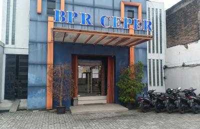 Alarm Merah Perbankan Mikro! OJK Cabut Izin BPR Ceper Permata Artha di Klaten, Ini Detail Krusial dan Nasib Dana Nasabah!
